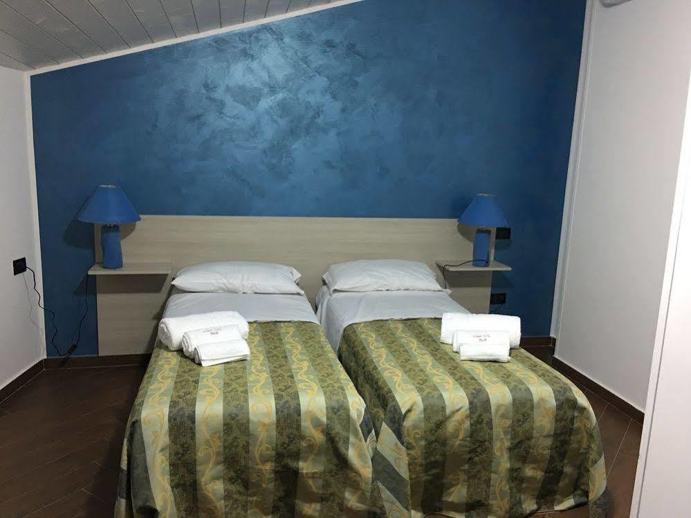 San Pio Bed & Breakfast คาริอาตี ภายนอก รูปภาพ